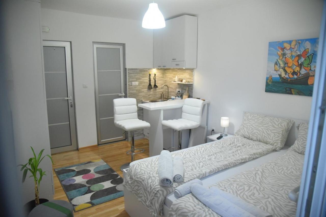 Dekart 2 Apartment Nis Exterior photo